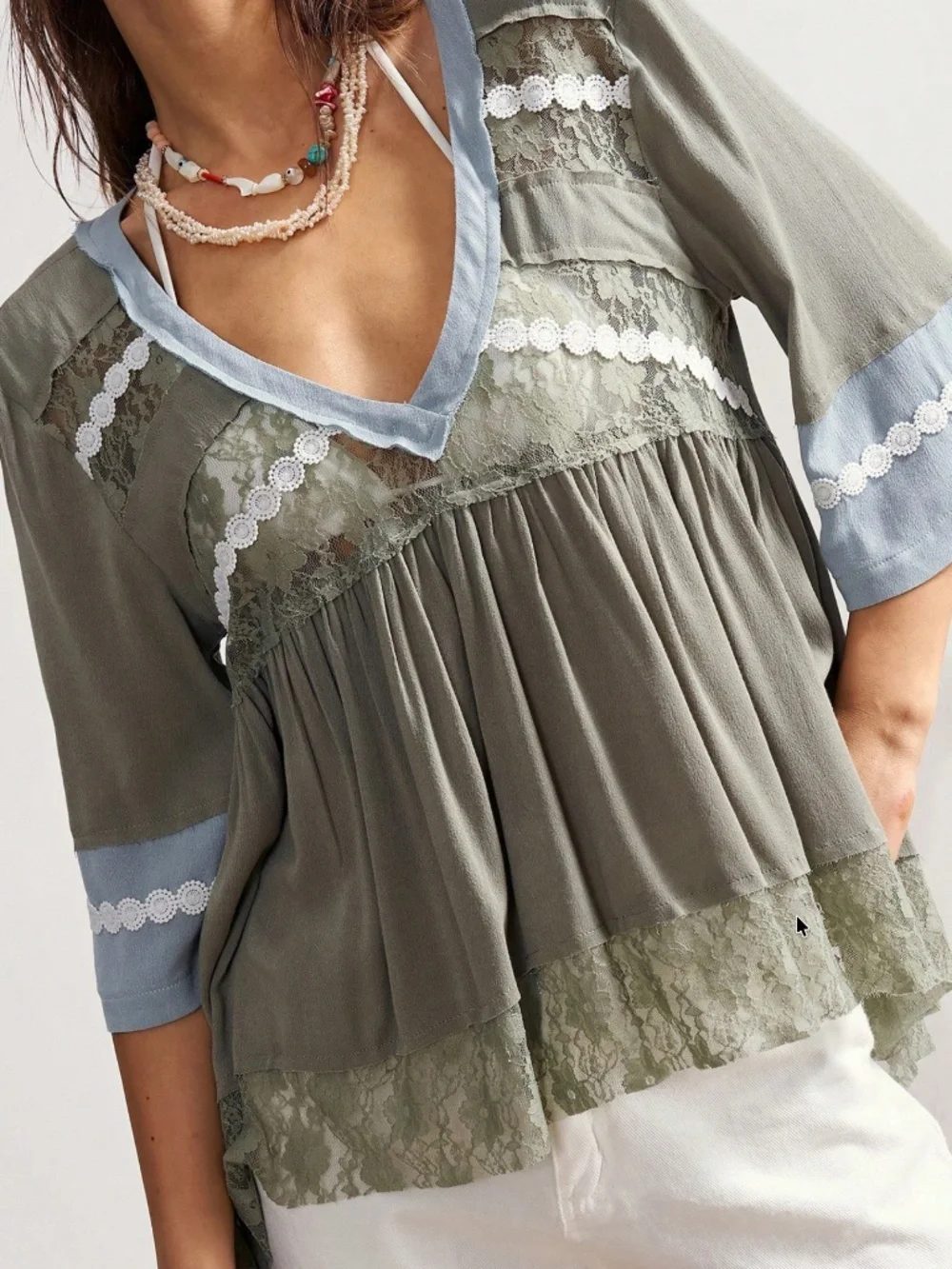 Plus  Color block V neck Lace Short Sleeve Flowy Top